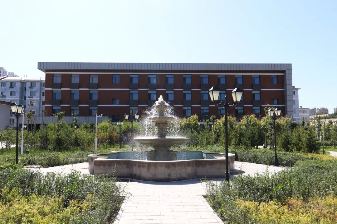 内蒙古自治区政府批复同意内蒙古广播电视大学更名为内蒙古开放大学