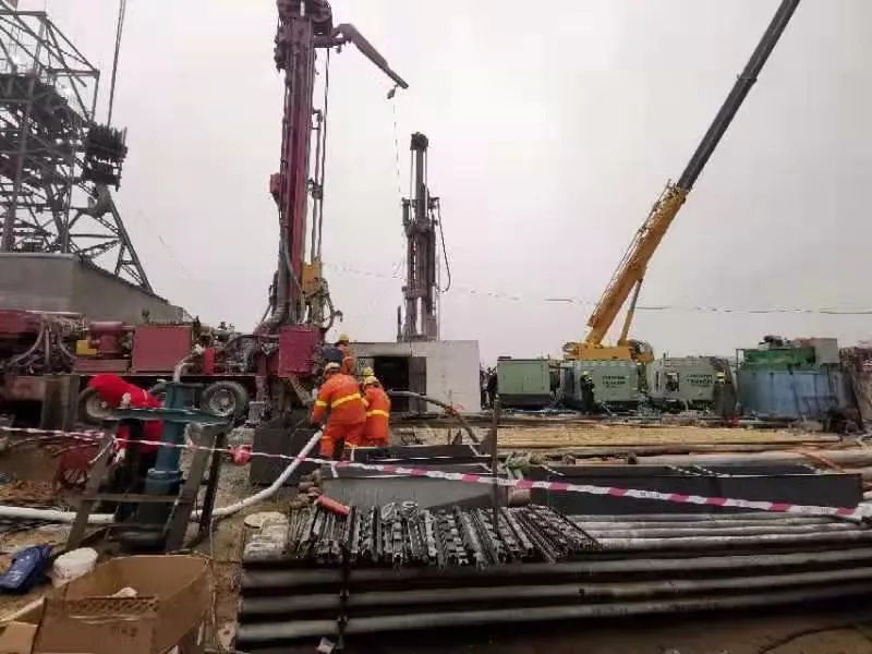 山东省长李干杰再到栖霞金矿事故现场要穷尽一切手段全力以赴救援