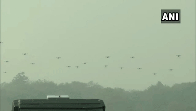 印军首次展示无人机蜂群系统！印媒：为战胜中国防空系统加紧研发