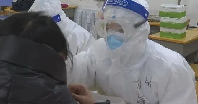 △1月15日起,黑龙江省绥化市望奎县已开始第二轮全员核酸检测工作。