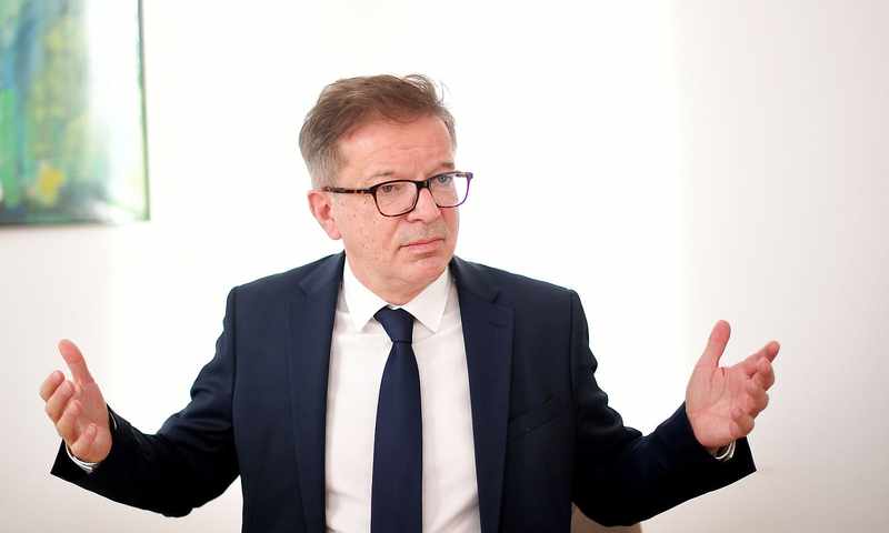 奥地利卫生部长呼吁民众接种疫苗以迎接疫情“拐点”