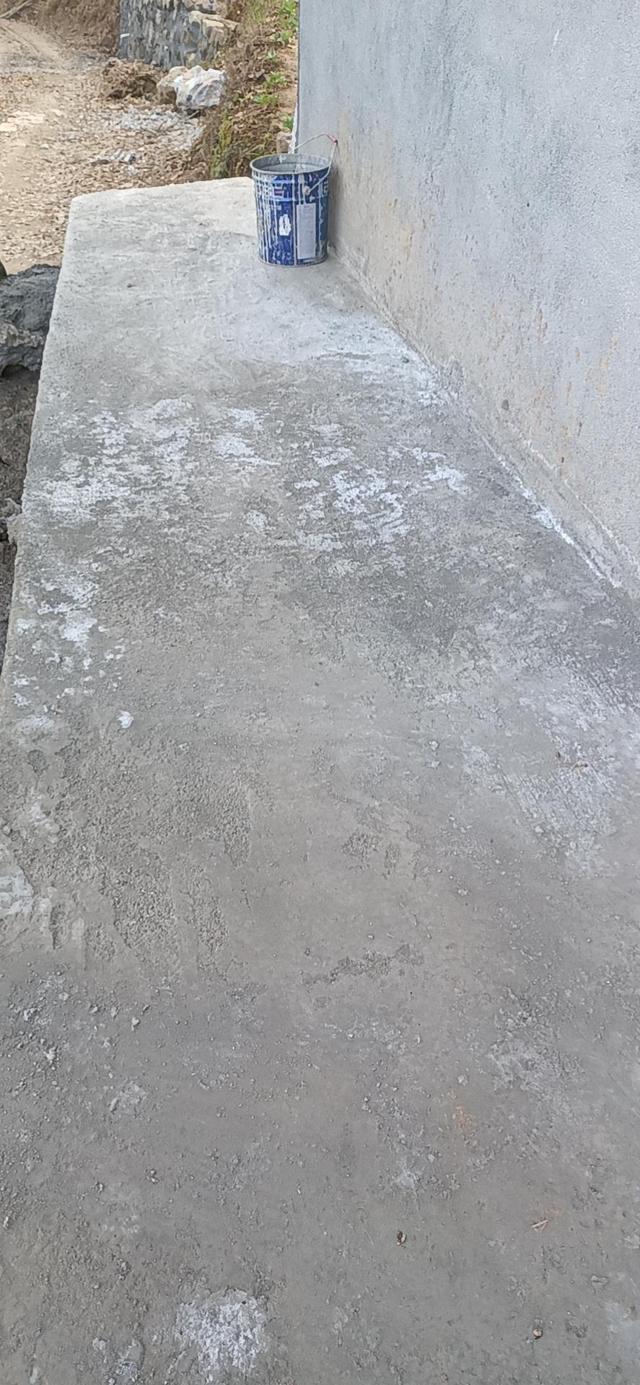 12月2日,张庆林家的散水.受访者供图