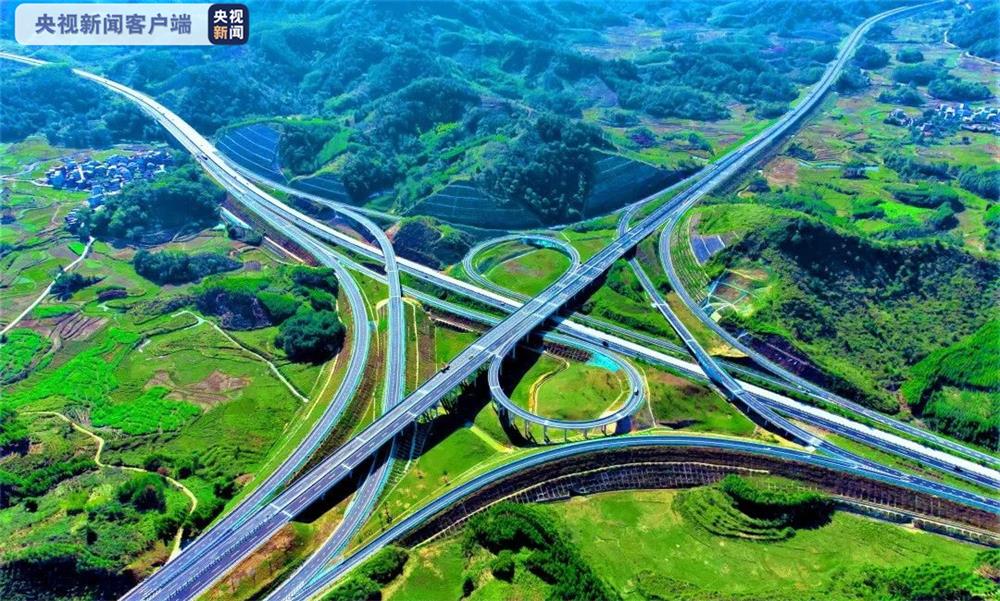 广西新桂柳高速建成通车桂林至柳州仅需15个小时