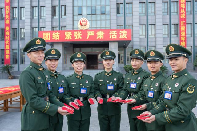 武警浙江总队组织新兵授衔仪式|浙江省_新浪财经_新浪网
