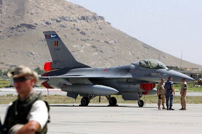 阿富汗临时政府称阿空军的数架军机已返回国内