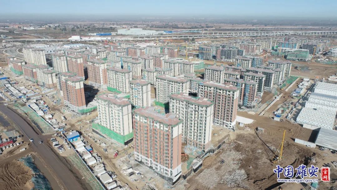2021年11月,雄东片区安置房建设现场航拍图.刘正印 摄