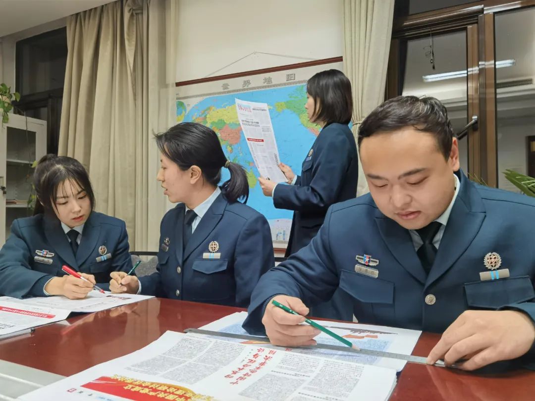 揭秘带你走进精彩的文职人员生活