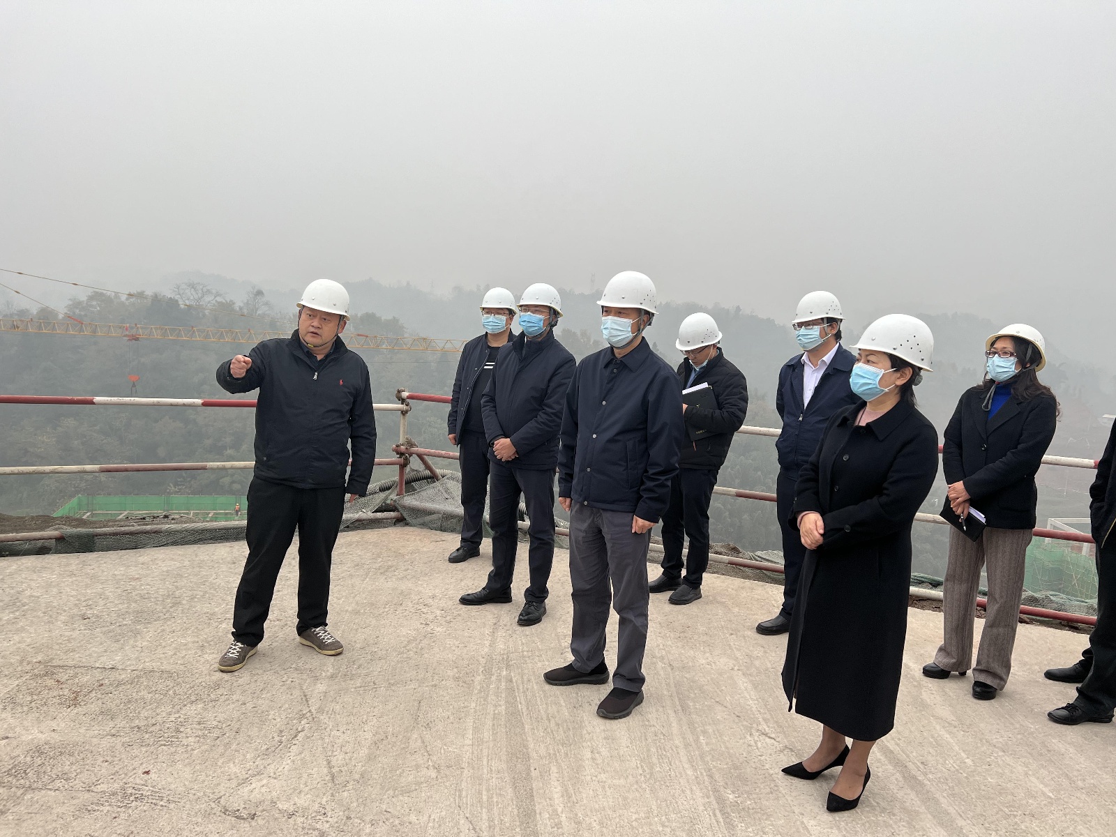 市委书记李酌调研国资公司雅安职业技术学院大数据学院项目