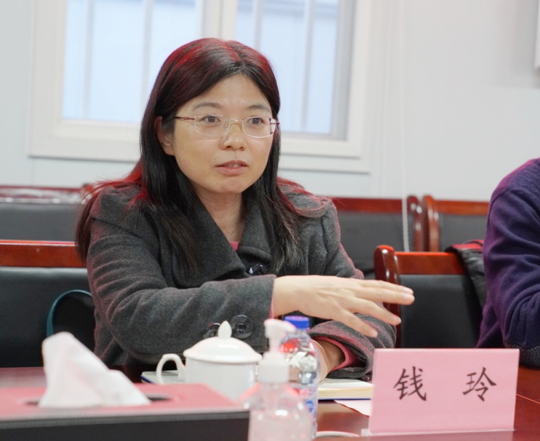 12月7日下午,上海外国语大学副书记钱玲,松江区副区长顾洁燕,区教育