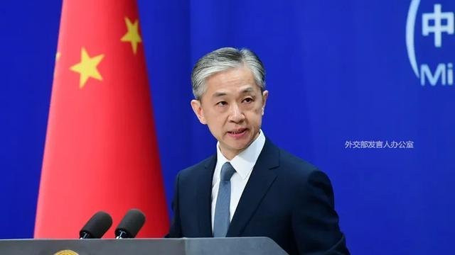 美国借口“中国军事影响力”对柬埔寨实施武器禁运 汪文斌：中方坚决反对