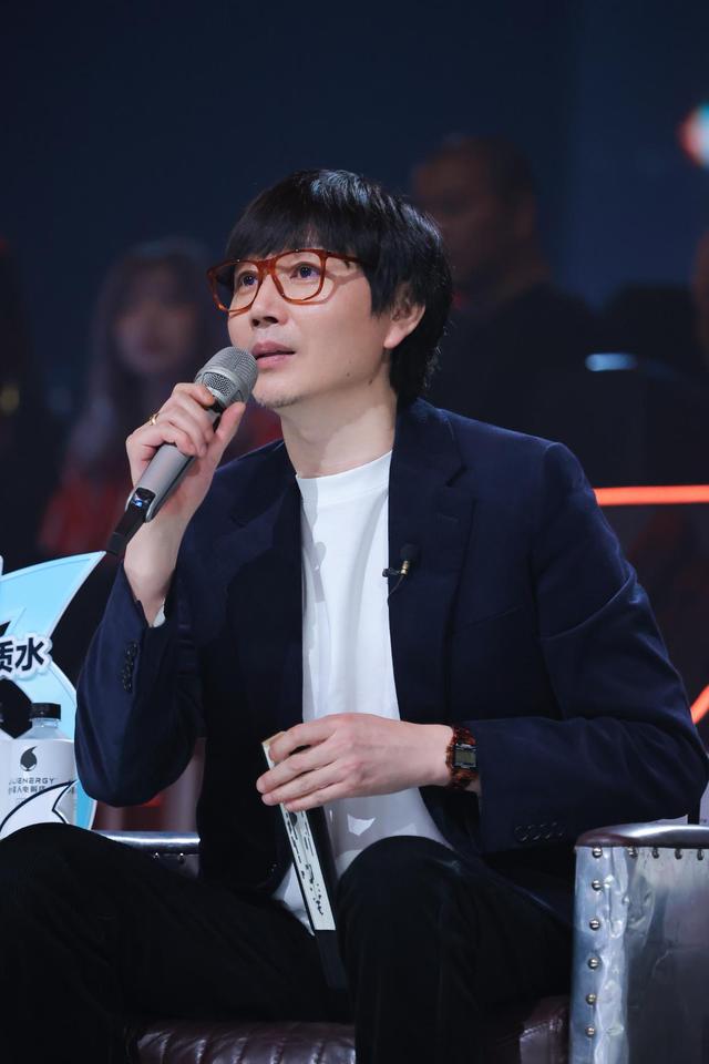 张亚东国潮音乐不能只是猎奇千篇一律的流行歌有时真烦人