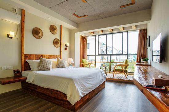 线上运营品牌建设线下管理斯维登多维度助力民宿托管经营