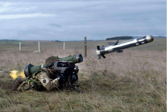 俄媒:美国防部证实已向乌克兰交付180枚“标枪”导弹