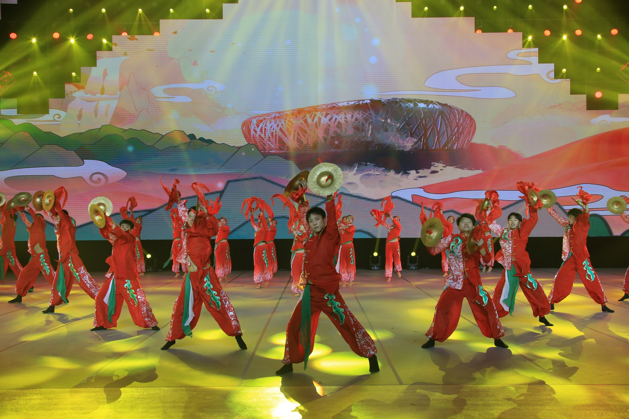 4大篇章23支舞蹈,"舞出中国红·一起向未来"点燃冬奥热情|舞蹈_新浪