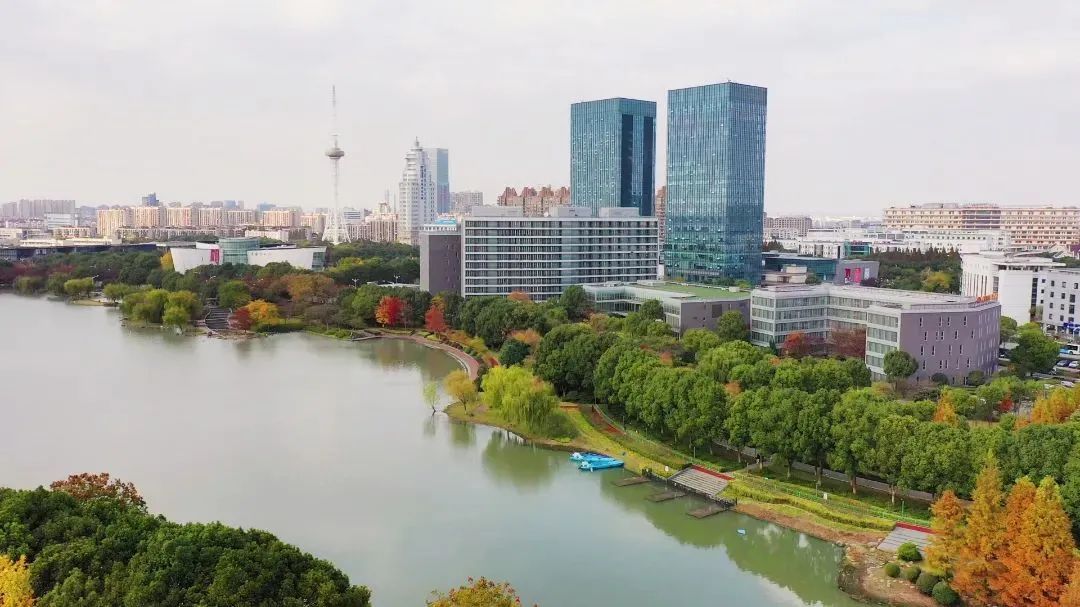 夏阳湖畔喊你来打卡啦