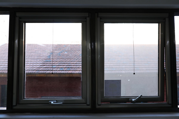 科沃斯窗宝W1 PRO窗面清洁对比
