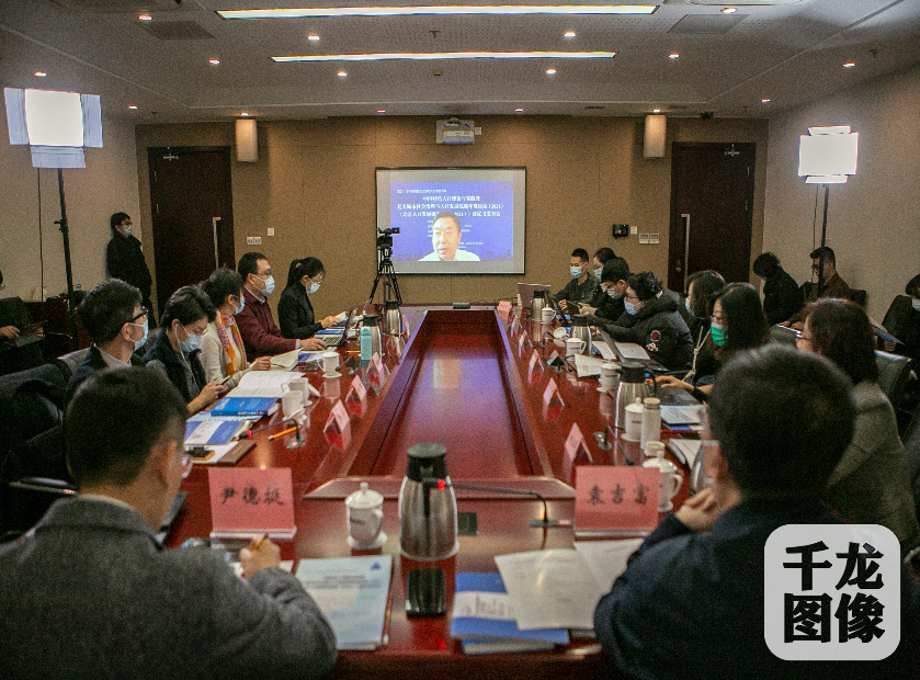 人口与社会发展_人口、人民生活和社会保障