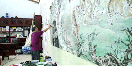 ▲先后在北京、香港、日本、台湾、新加坡、法国、澳大利亚等国家和地区举办展览，