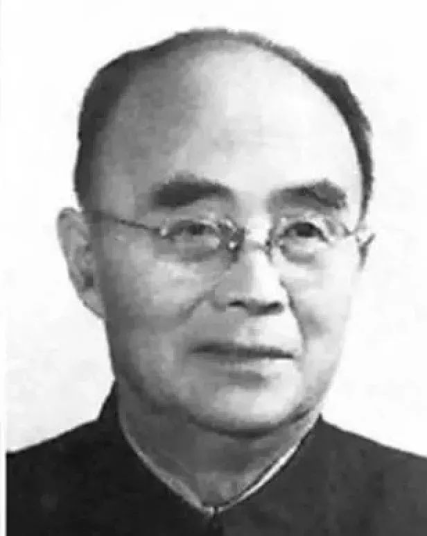 名师在校园黄汲清先生在重大