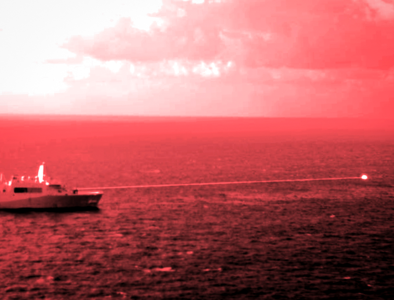 现场曝光 美军舰在亚丁湾测试激光武器摧毁水上目标 美国 激光武器 测试 新浪军事 新浪网 现场曝光 美军舰在亚丁湾测试激光武器摧毁水上目标 美国 激光武器 测试 新浪军事 新浪网