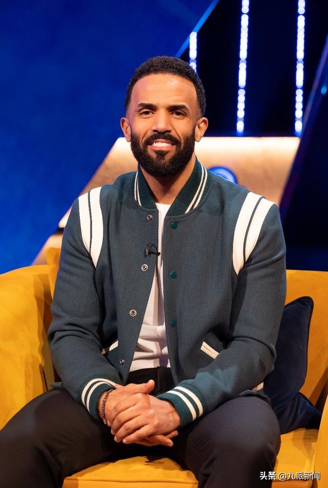 疯狂女粉丝尾随英国歌手五年并称是他女朋友现已被禁止接触