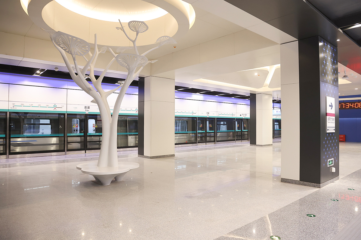 图为京港地铁17号线次渠站内景.千龙网发 京港地铁供图