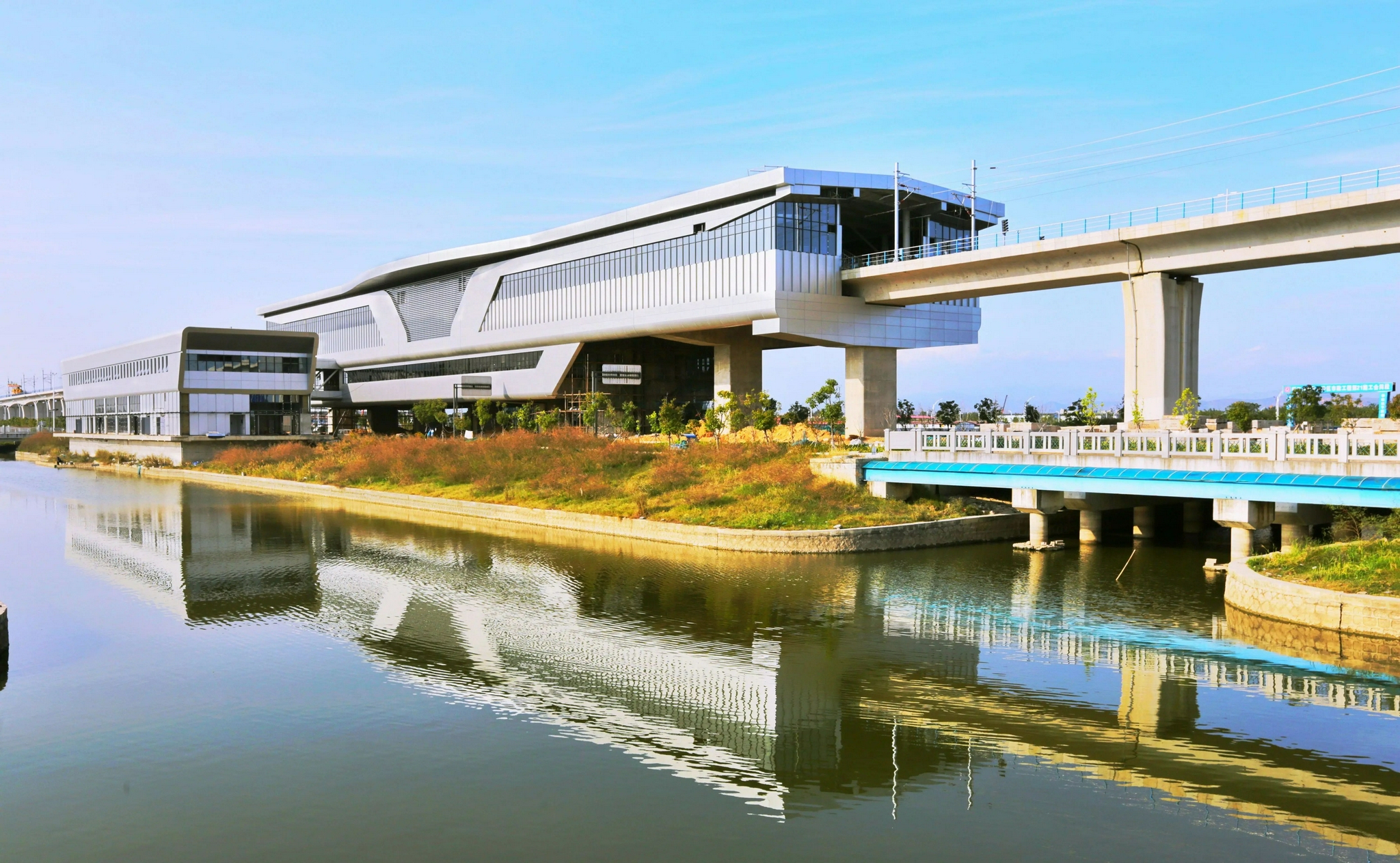 s1瓯江口轻轨站