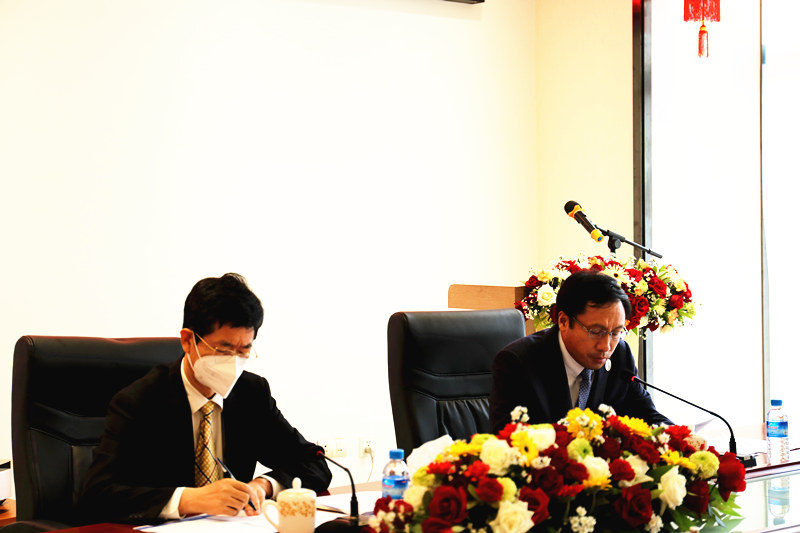 陈海大使出席缅甸中国企业商会会员大会暨商会新址启用仪式