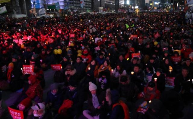 峰回路转！朴槿惠胞妹宣布竞选总统，文在寅恐获韩国总统标准结局休闲区蓝鸢梦想 - Www.slyday.coM