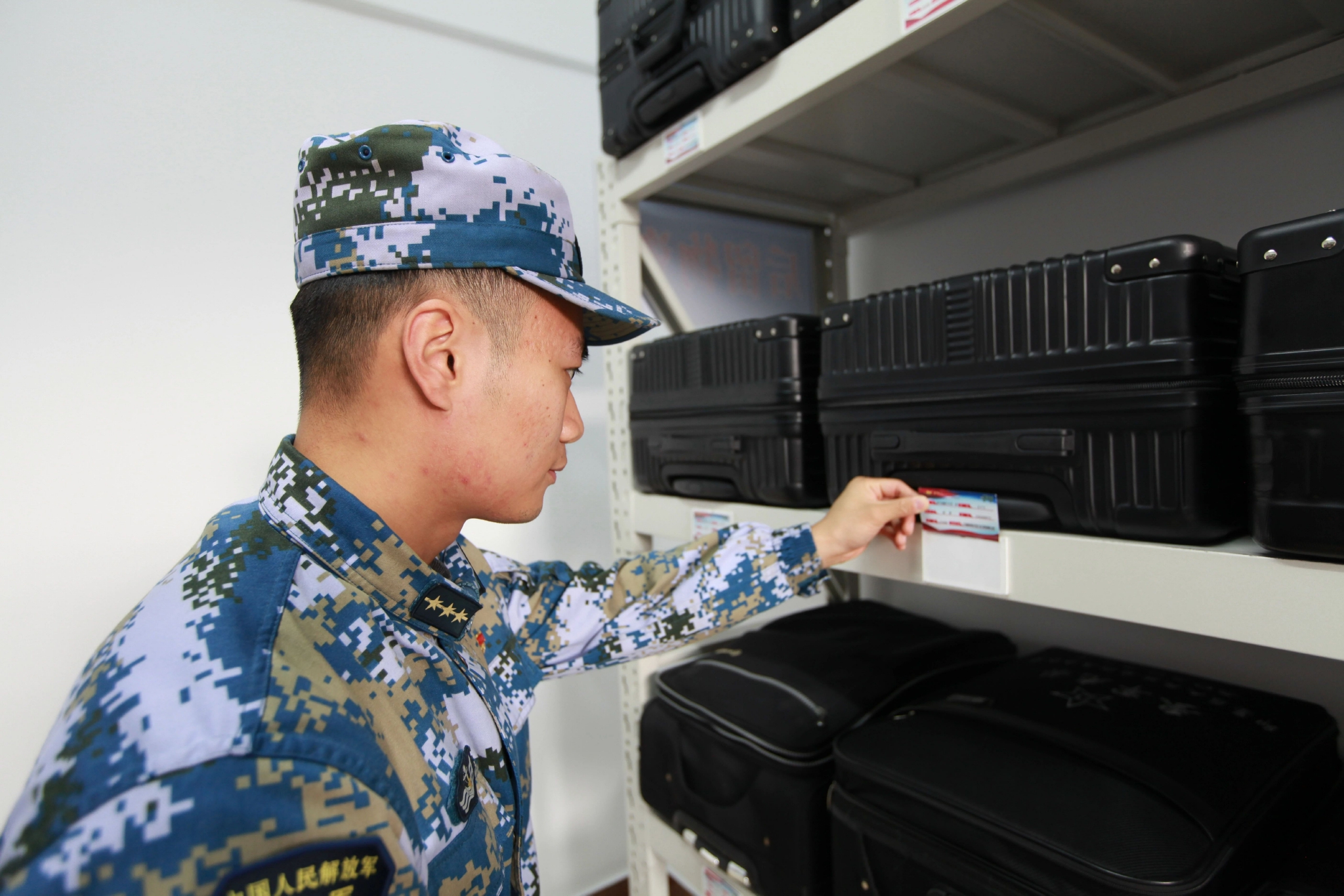 通过精细化管理的理念确保"三室一库"管理使用正规有序设置管理责任卡