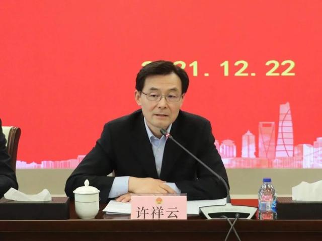 虹口区检察院党组书记,代理检察长,区行政检察协调小组副组长孙军出席