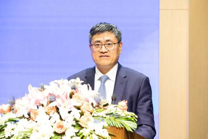 (浙江大学党委书记,教育基金会理事长任少波)