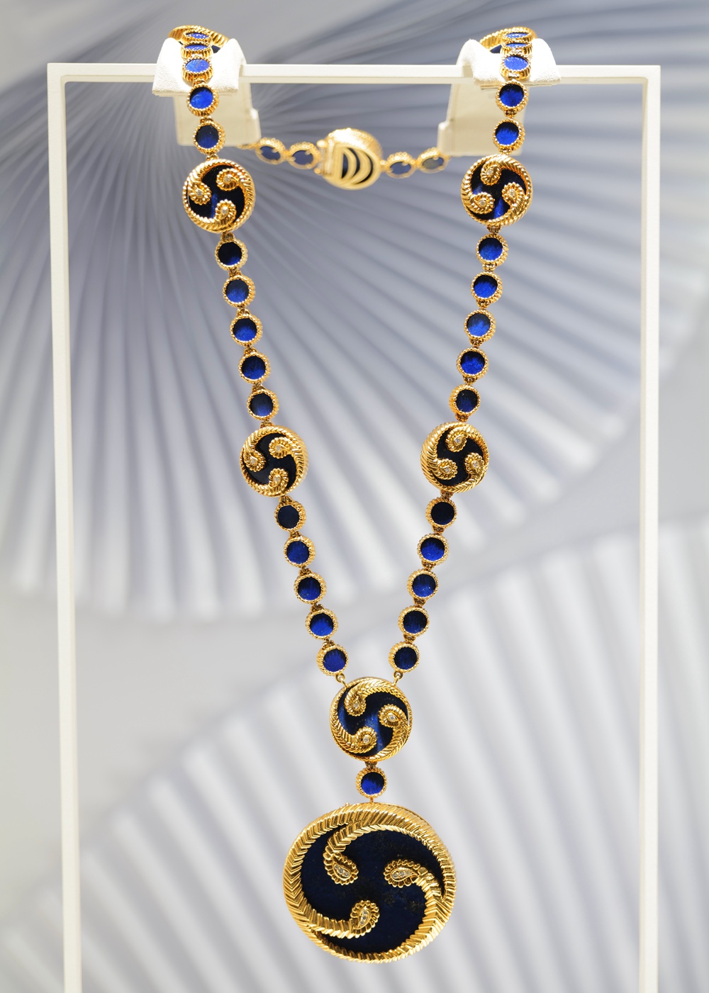 法国梵克雅宝高级珠宝艺术展在深圳举办