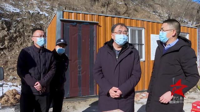 县委书记李润军看望慰问坚守在疫情防控一线工作人员