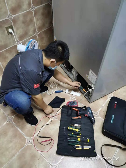 在疫情封控下,博西家电工程师黄勇辉的事迹,也同样值得被记录.