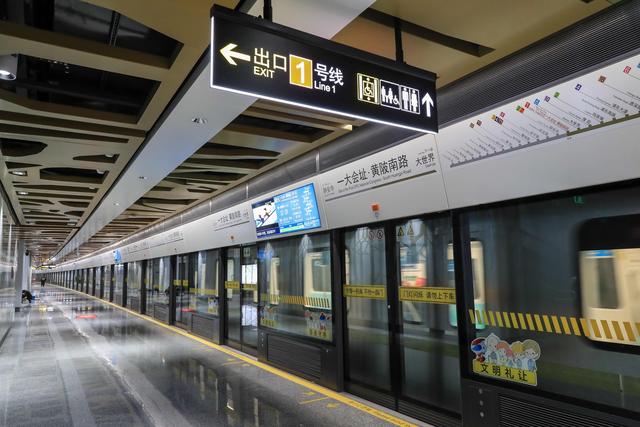 在现场丨14号线即将开通记者现场探营看空间与艺术的完美融合