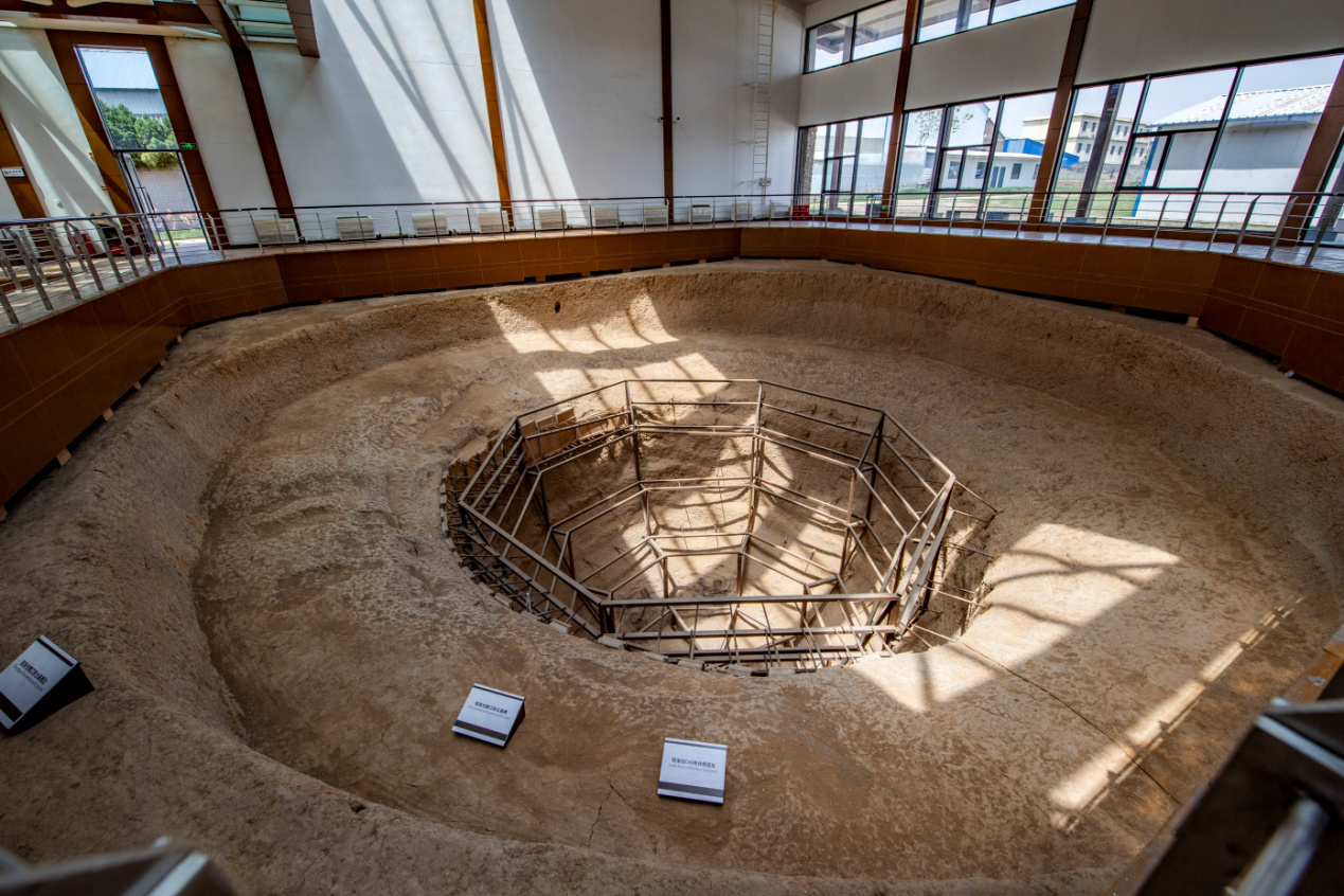 千问千寻大运河回洛仓国家粮仓变身考古遗址公园