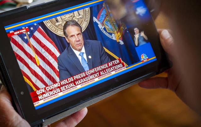 安德鲁·科莫于8月10日宣布辞去州长职务。图源：视觉中国