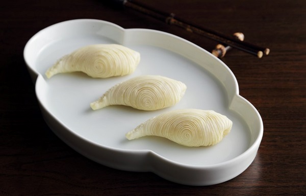 图说:绿波廊的眉毛酥热销至今