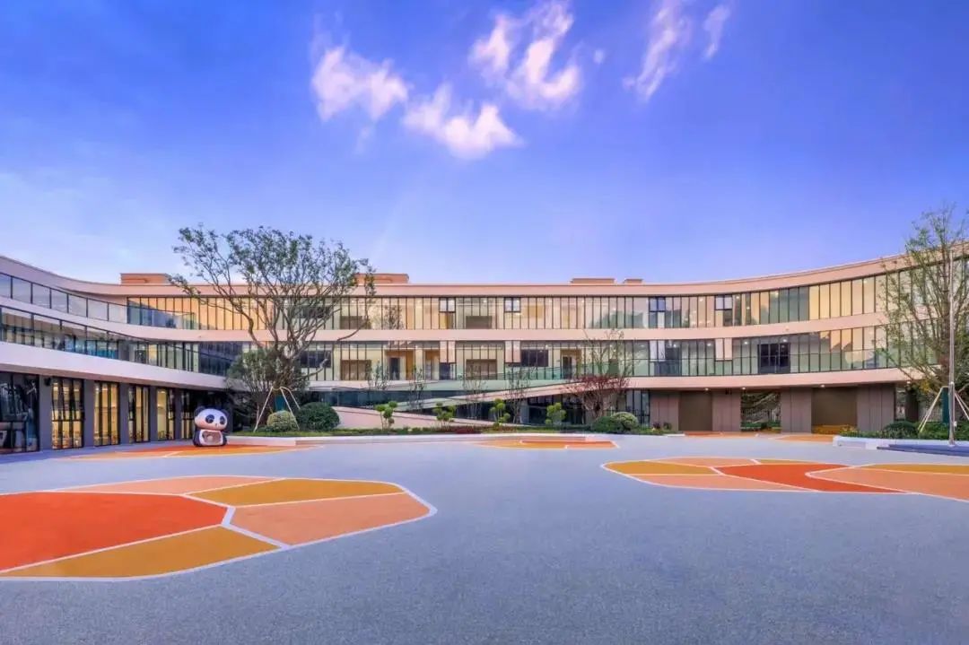 招聘在舟山绿城育华幼儿园工作是种怎样的体验简直美哉