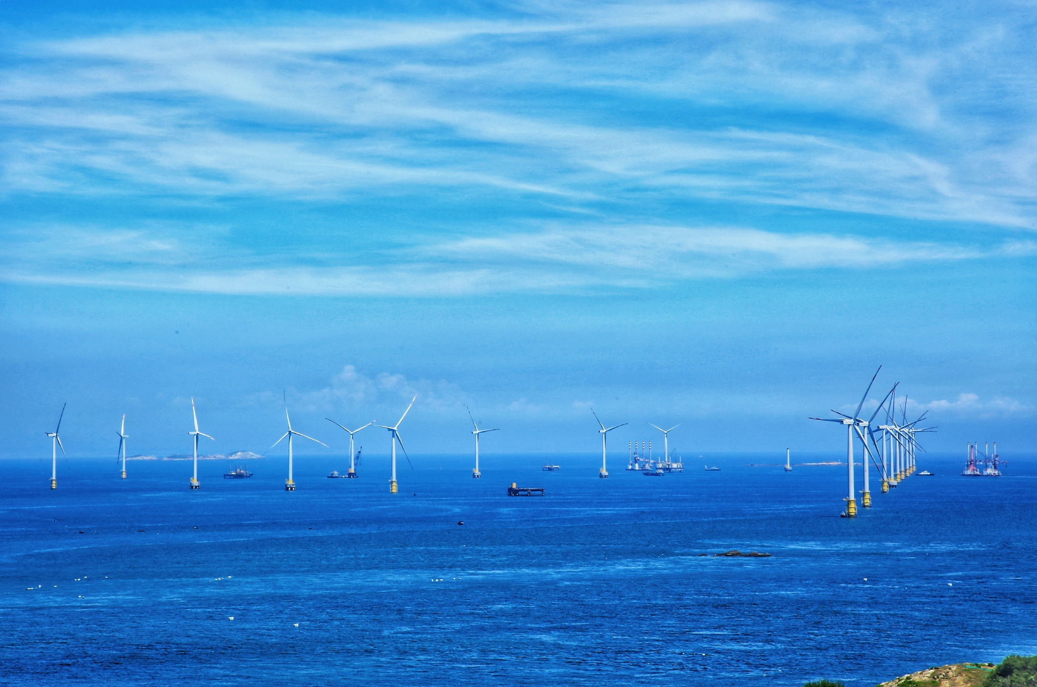 国内建设难度最大中广核平潭大练24万千瓦海上风电项目全容量并网