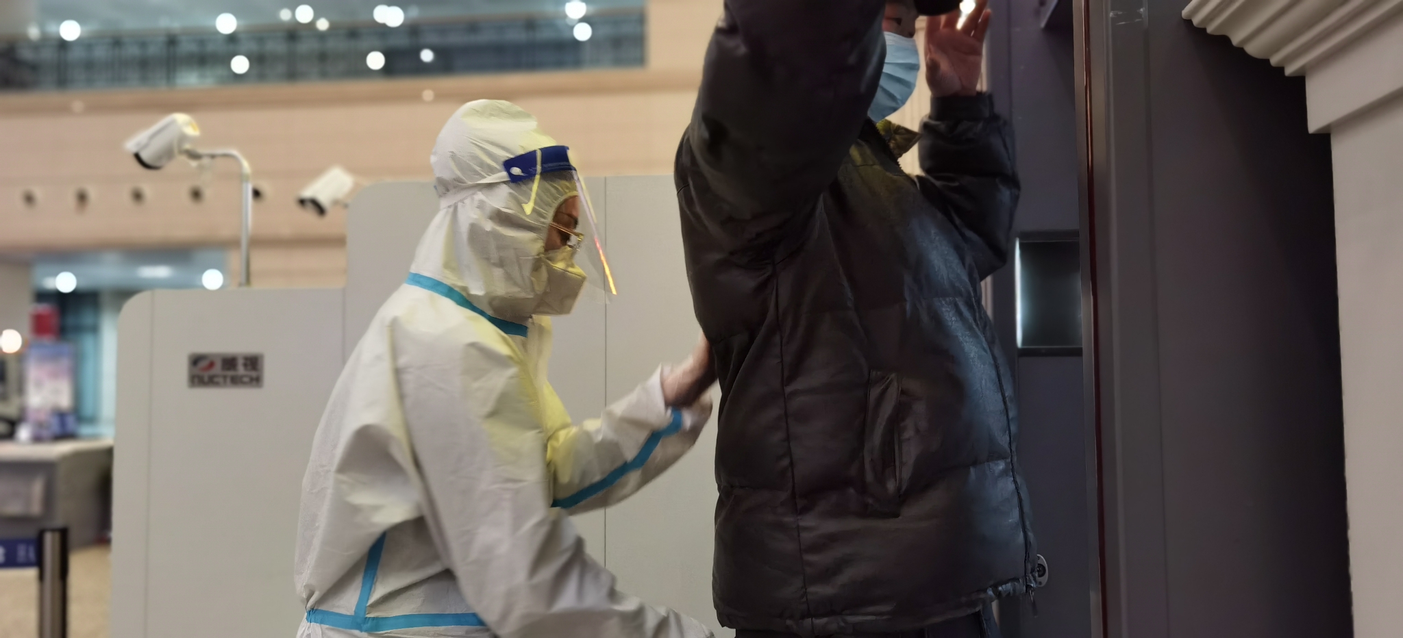 北京z18/7次;齐齐哈尔至合肥t244/1,t242/1次;哈尔滨西至重庆k1062/3