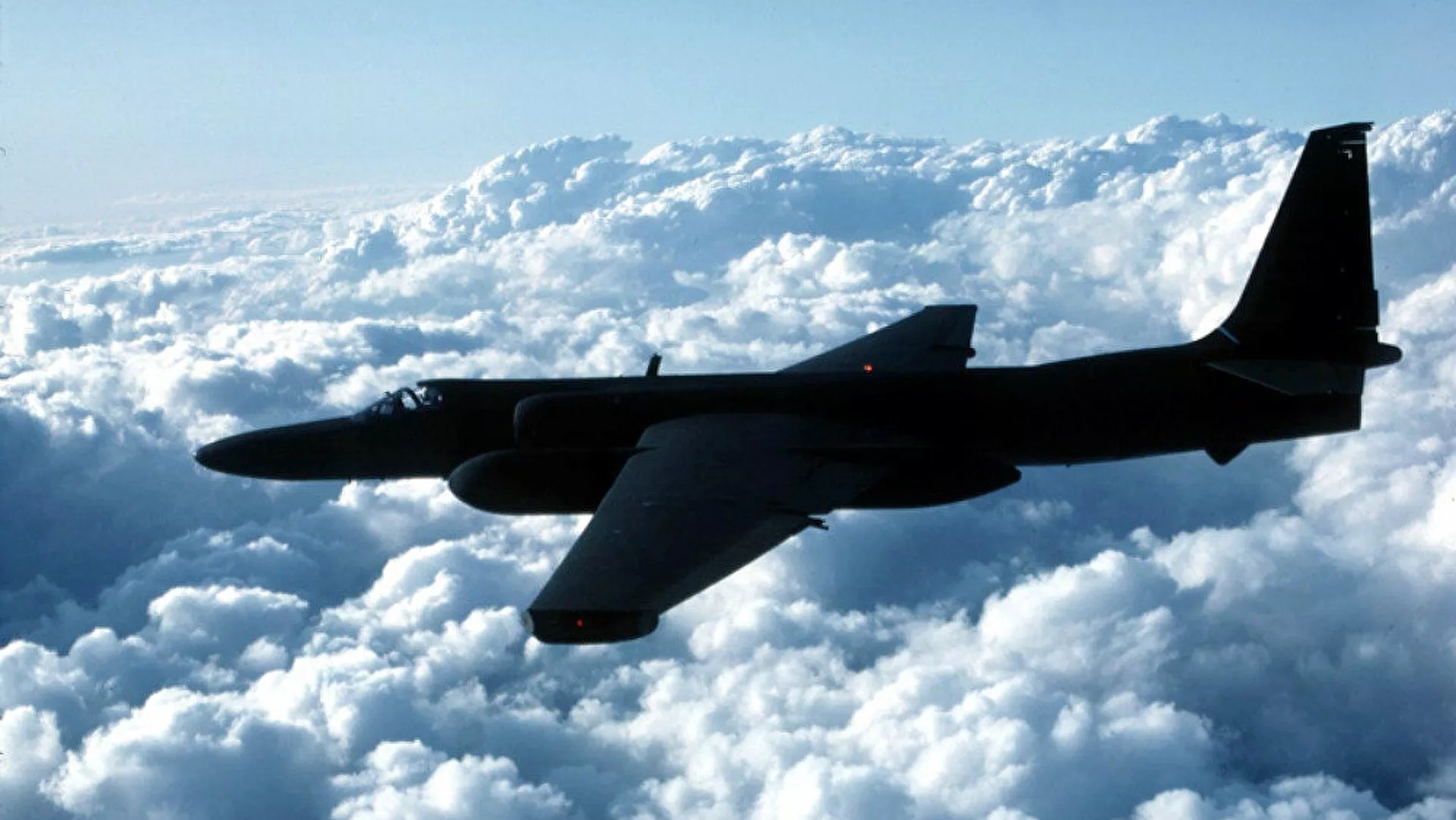 普拜会前 美军机再次飞越乌东上空收集俄军事情报