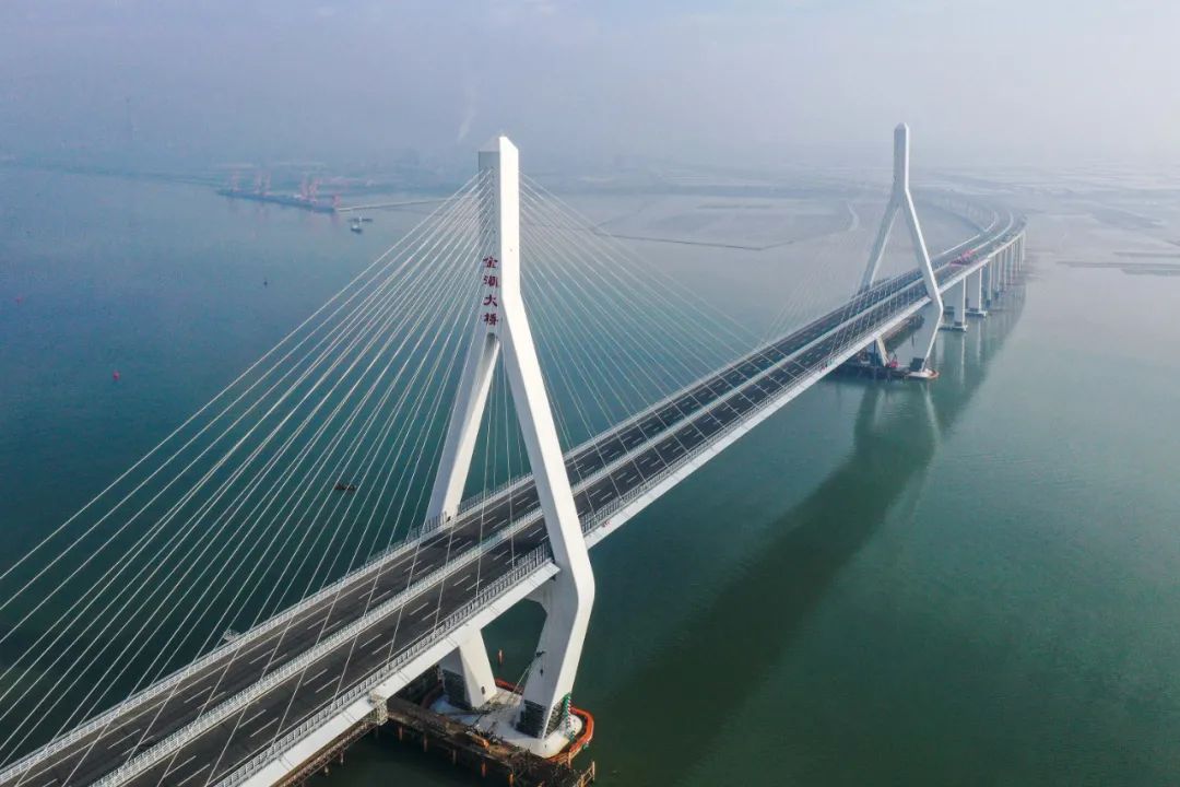 潮汕环线高速公路建成通车。刘大伟摄（新华社）