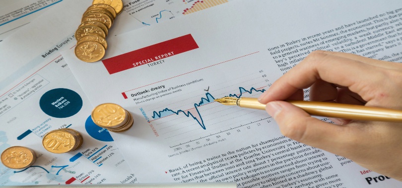 管理规模一年缩86.85% 国融基金侯守法“失诺”陷危局