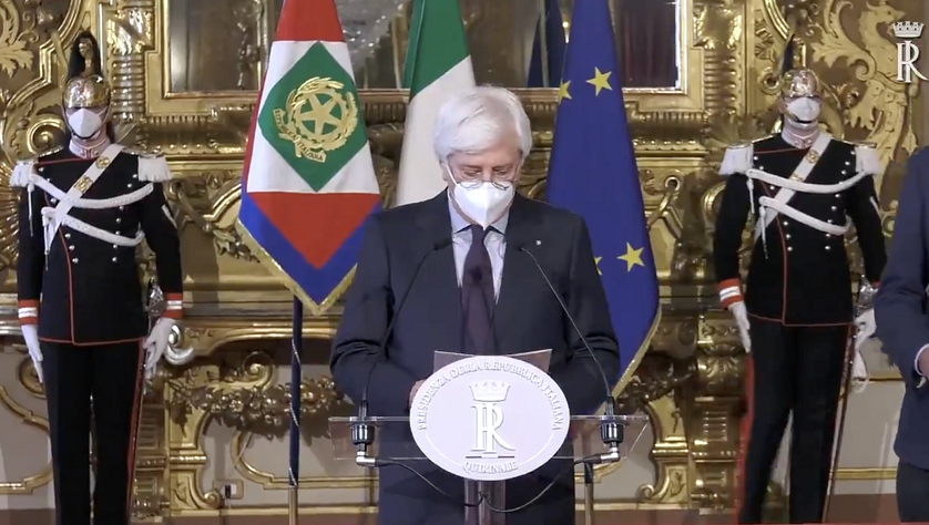 意大利总统府宣布收到总理孔特辞职决定