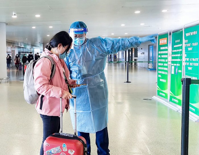 上海机场集团发布春运出行提示：旅客应及时了解目的地防疫要求