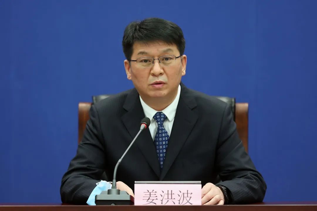 会上,长春市卫健委党组成员,副主任姜洪波发布长春市1例无症状感染者