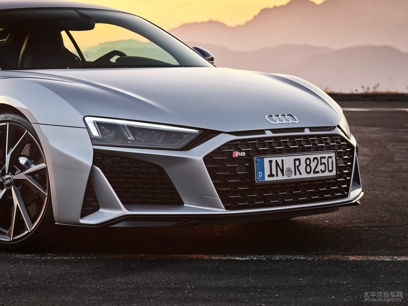 新款奥迪r8收藏家版售275.34万元 全国限量10台