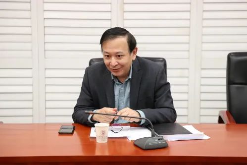 考试期间,校长夏长亮院士,驻校纪检监察组组长赵强,副校长姜勇,张玉波